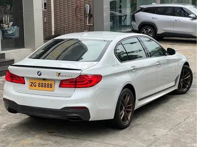 2018 BMW 5 Series 525Li M Sport Package, фото 4, лот 10808223