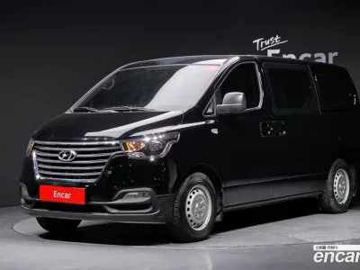 2021 Hyundai Starex Van 5-Seater, фото 1, лот 10209334