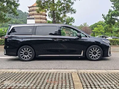 2025 Voyah Auto Voyah Dreamer EV AWD Flagship Kunpeng Edition, фото 4, лот 11219190