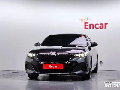 2025 BMW 5-Series 520i M Sport, фото 3, лот 10219649