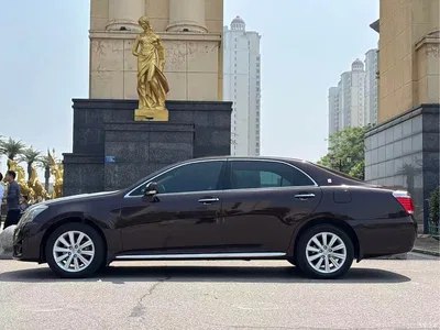 2012 Toyota Crown 2.5L Royal Leather Edition, фото 2, лот 10280252