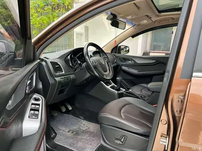 2015 Baojun 560 1.8L Manual Luxury, фото 4, лот 11163562