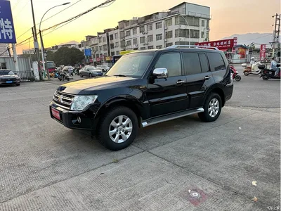2012 Mitsubishi Pajero (Import) 3.8L Flagship Edition, фото 2, лот 10340325
