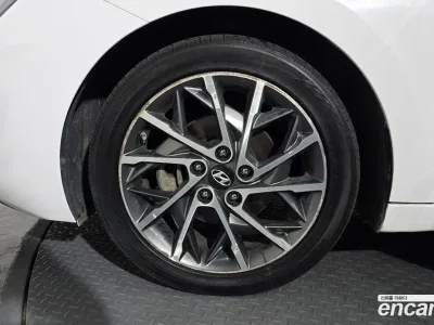 2019 Hyundai AVANTE 1.6, фото 4, лот 10078315