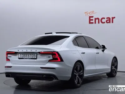2020 Volvo S60 T5 Inscroption, фото 2, лот 10123029