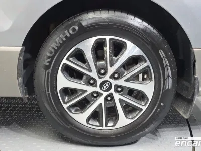 2021 Hyundai Starex Urban 9-Seater, фото 4, лот 10231196