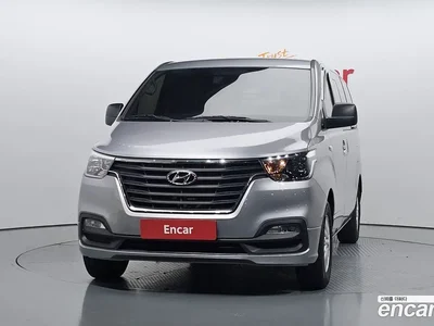 2020 Hyundai Starex Van 5-Seater, фото 2, лот 10193265