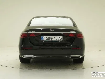 2025 Mercedes-Benz E-Class E350e 4MATIC, фото 4, лот 10168902