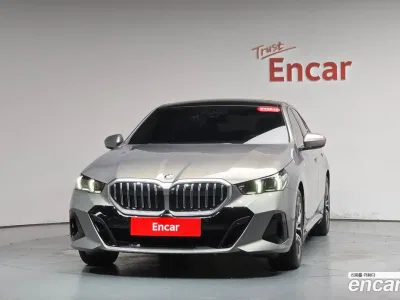 2025 BMW 5-Series 520i M Sport, фото 2, лот 10054558