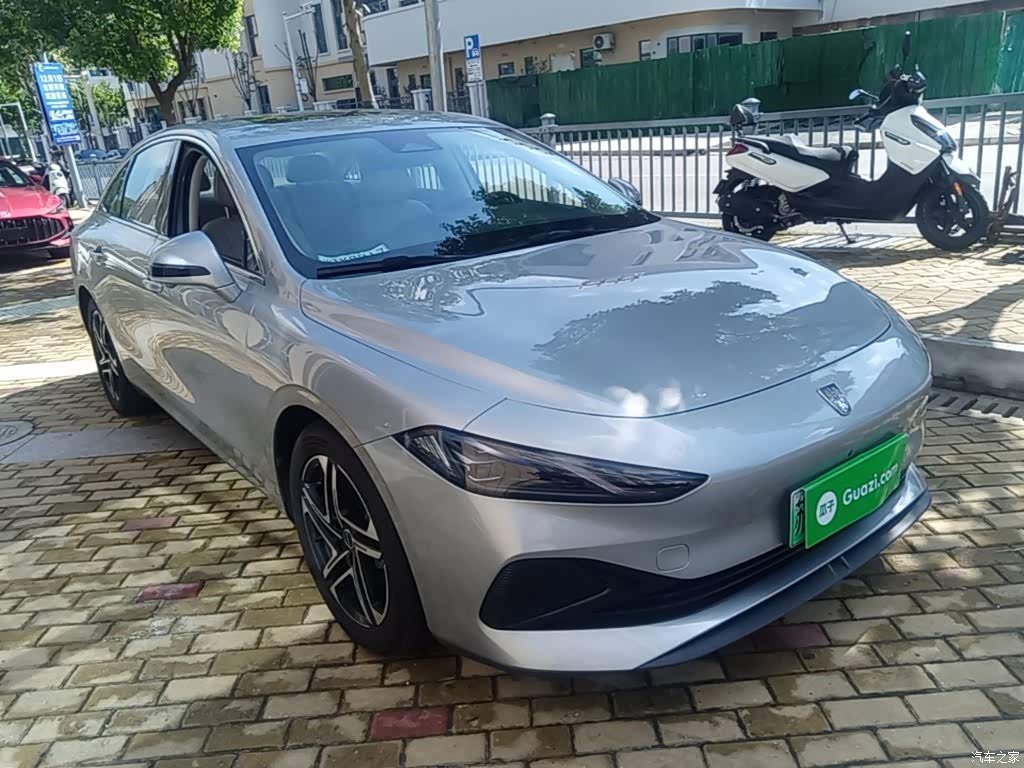 2023 Roewe D7 DMH 125km Flagship Edition, фото 4, лот 10341100