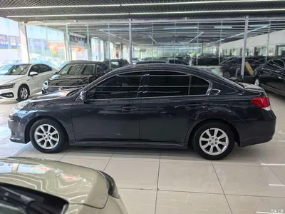 2010 Subaru Legacy Model 2.0i Luxury, фото 2, лот 11017195