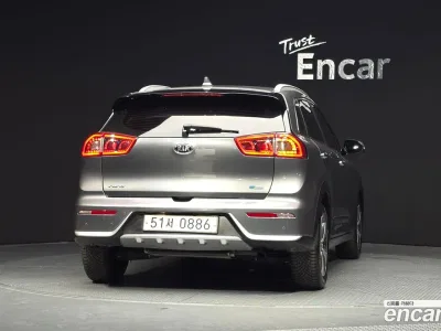 2017 Kia Niro Prestige, фото 4, лот 10113405