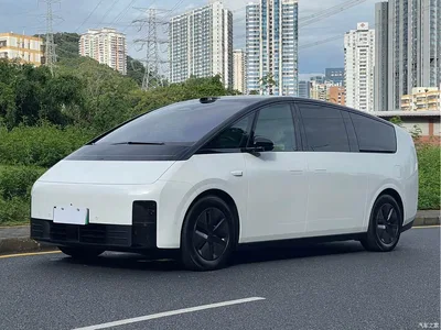 2025 Li Auto MEGA Ultra Smart Renewal Edition, фото 1, лот 10445778