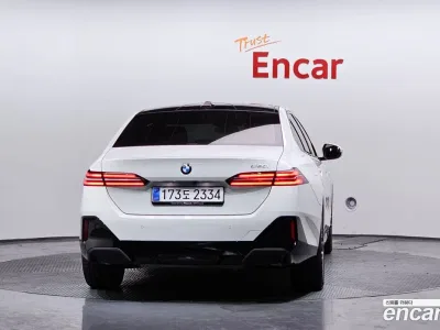 2025 BMW 5-Series 520i M Sport, фото 3, лот 10044956