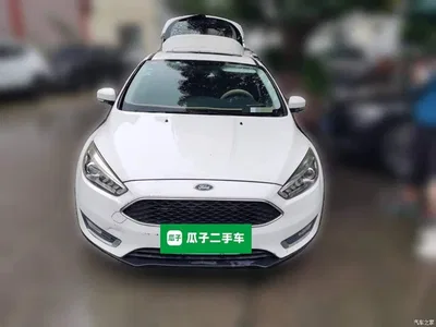 2015 Ford Focus Hatchback 1.6L Automatic Trend, фото 2, лот 10441087
