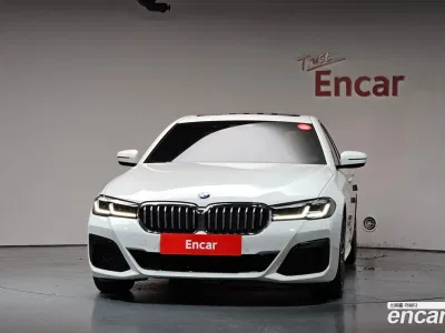 2022 BMW 5-Series 520i M Sport, фото 3, лот 10201751