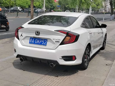 2016 Honda Civic 220TURBO CVT Luxury Edition, фото 4, лот 10414704