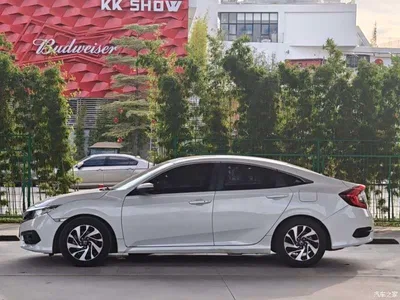 2016 Honda Civic 220TURBO CVT Luxury Edition, фото 3, лот 10420018