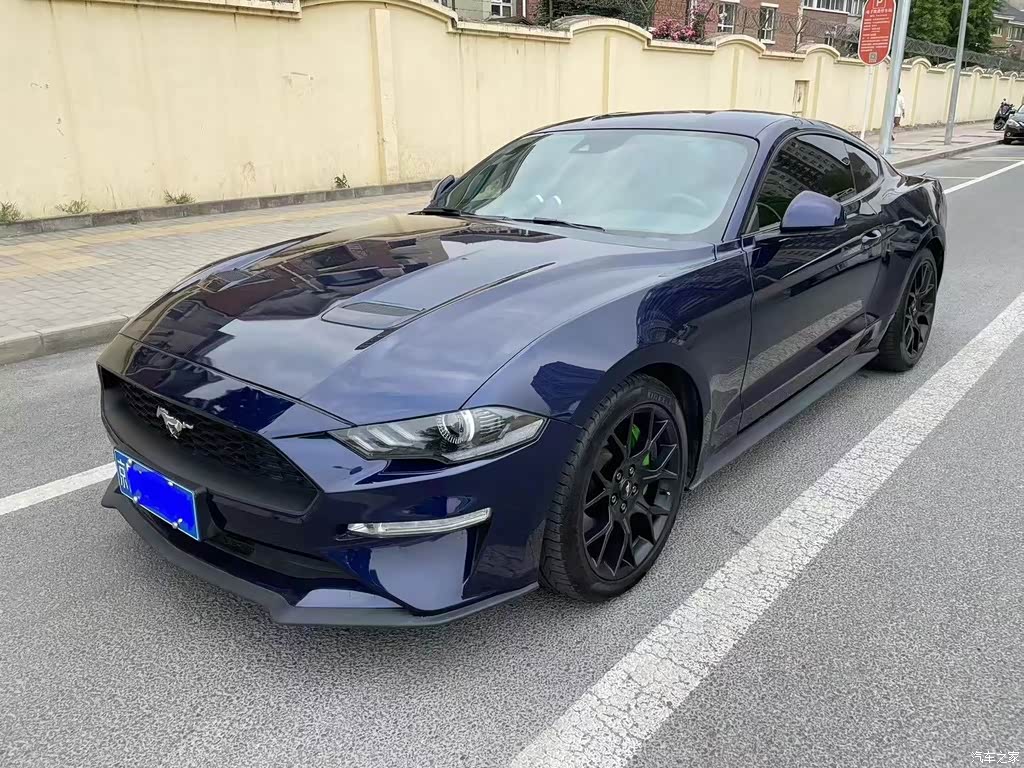 2020 Ford Mustang 2.3L EcoBoost, фото 1, лот 11213096