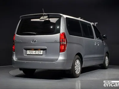 2016 Hyundai Starex 12-Seater Wagon, фото 1, лот 10190631