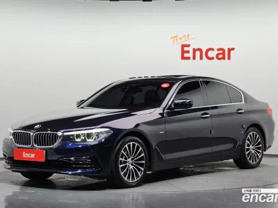 2018 BMW 5-Series 520i Luxury, фото 1, лот 10520394