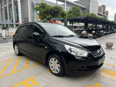2013 Venucia R50 1.6L Manual Fashion, фото 2, лот 11153905