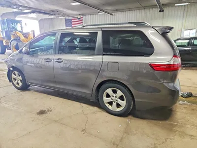 2015 TOYOTA SIENNA LE, фото 2, лот 10510210