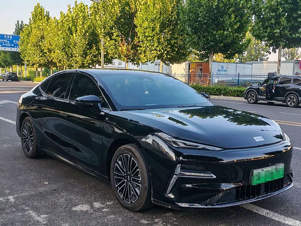2025 Geely Galaxy Galaxy Xingyao 8 130km EM-i Premium Edition, фото 3, лот 11133751
