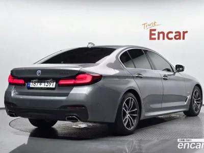 2023 BMW 5-Series 520i M Sport, фото 1, лот 10210218