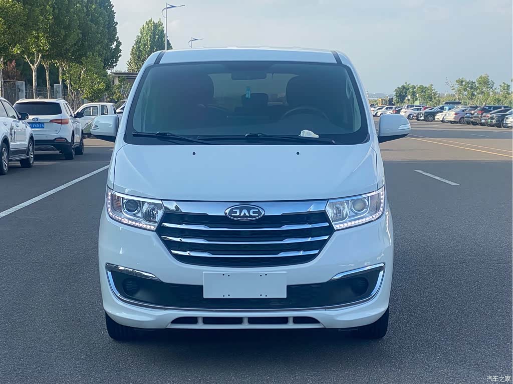 2022 JAC Refine M3 1.8L 7-Seater Standard, фото 2, лот 10835018