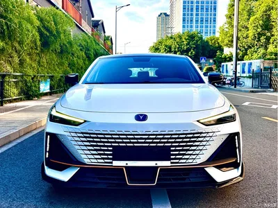 2022 Changan UNI-V 1.5T Sport Edition, фото 2, лот 10685180