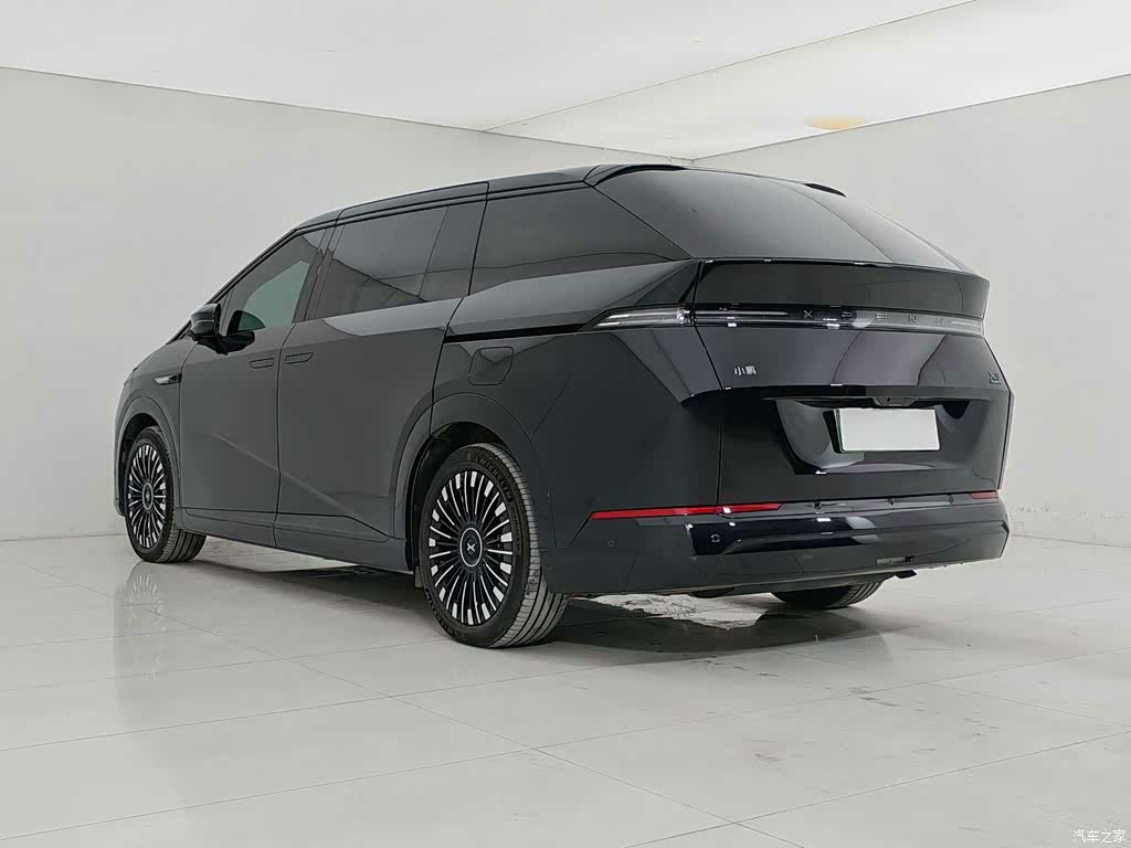 2025 XPeng X9 Extended Range Edition, фото 4, лот 10374694