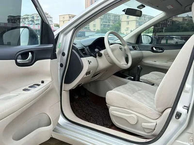 2011 Nissan Tiida 1.6L CVT Comfort, фото 2, лот 10449150