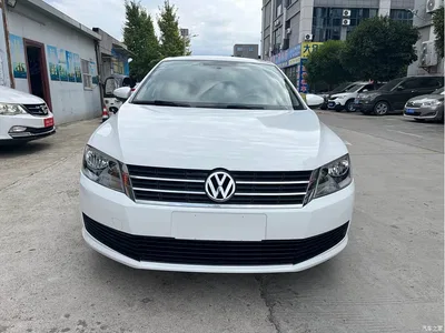 2013 Volkswagen Lavida Facelift Classic 1.6L Automatic Trend, фото 2, лот 10335110