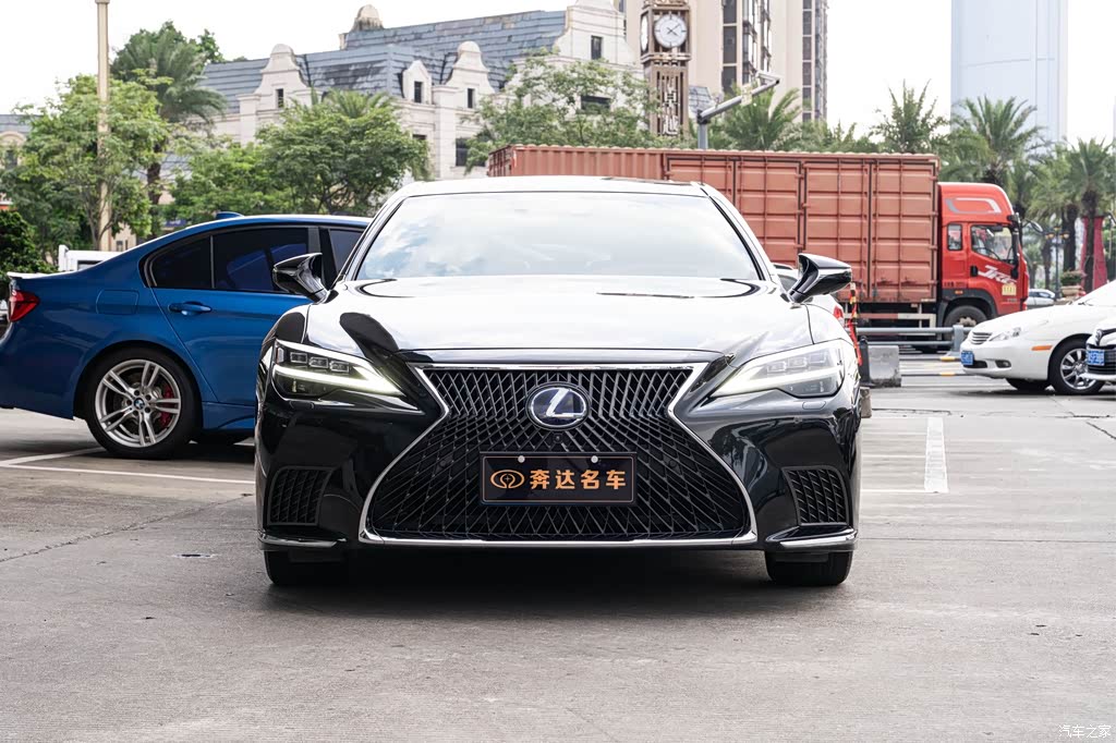 2021 Lexus LS 500h Executive Edition, фото 2, лот 11017782