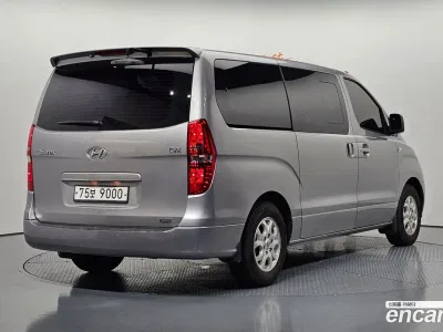 2013 Hyundai Starex 11-Seater Wagon, фото 2, лот 10191098