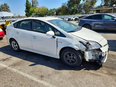 2015 TOYOTA PRIUS TWO, фото 4, лот 10519205