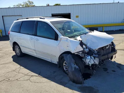 2009 TOYOTA SIENNA LIMITED, фото 4, лот 10539116