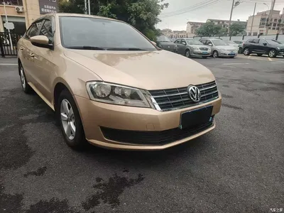 2013 Volkswagen Lavida Facelift Classic 1.6L Automatic Trend, фото 2, лот 10454964