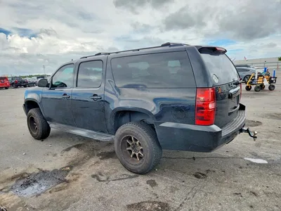 2010 CHEVROLET SUBURBAN K1500 LT, фото 2, лот 10714947