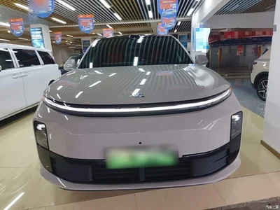 2025 Li Auto L6 Pro Smart Renewal Edition, фото 3, лот 10829261