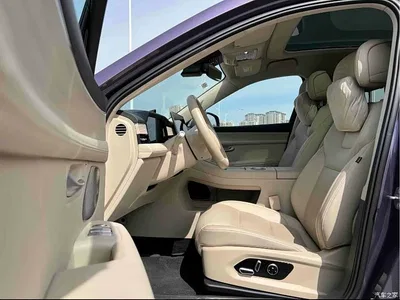 2025 AITO Wenjie AITO M5 Extended Range Ultra AWD, фото 4, лот 11133317
