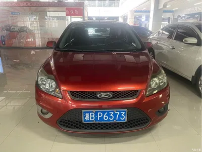 2013 Ford Focus Hatchback Classic 1.8L Manual Base, фото 2, лот 10279443