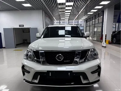 2018 Nissan Patrol 4.0L Leadership, фото 2, лот 10339869