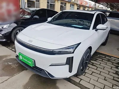2023 Geely Galaxy Galaxy L6 Model 125km PLUS, фото 1, лот 10433321