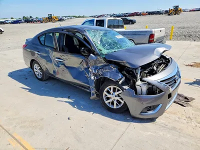 2018 NISSAN VERSA SV, фото 4, лот 10660926