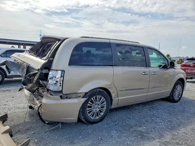 2013 CHRYSLER TOWN & COUNTRY TOURING L, фото 3, лот 10866152