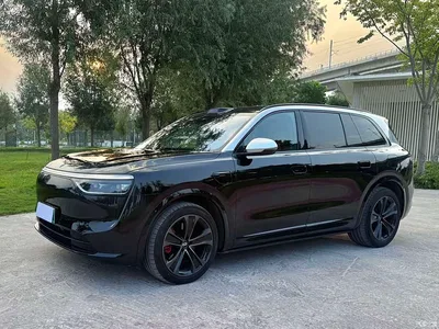 2025 AITO Wenjie AITO M8 Range Extender Max+ Edition 53.4kWh 5-seater, фото 1, лот 10277470