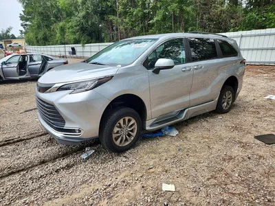 2022 TOYOTA SIENNA XLE, фото 1, лот 10543826