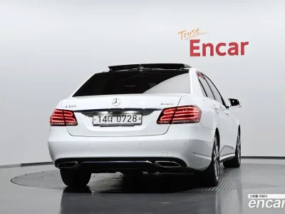 2016 Mercedes-Benz E-Class E300 4MATIC Avantgarde, фото 3, лот 10519549